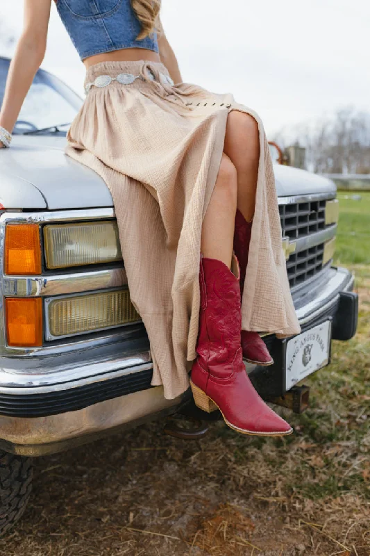 Men's cowboy boots with a heel guardPulling Them Off Cowboy Boots