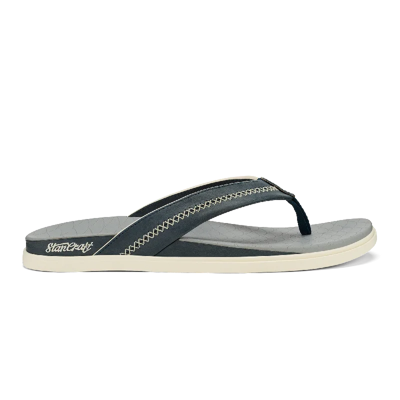 Men's sandals with a buckle closureShoreline  -  Stormy Blue / Pale Grey