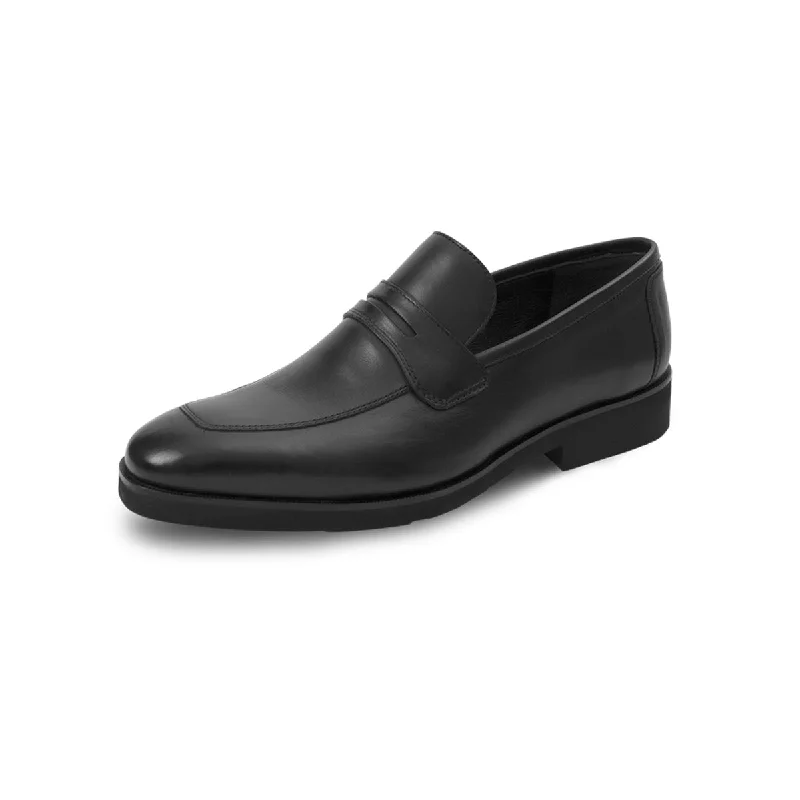 Men's loafers with a perforated leather upper for ventilationOsaka - Black