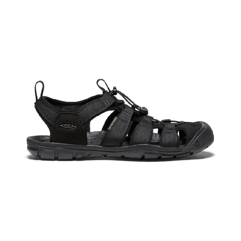 Men's sandals with a padded heelMen's Clearwater CNX  |  Triple Black