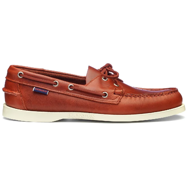 Men's leather boat shoes with a non - slip solePortland Waxed - Deep Red