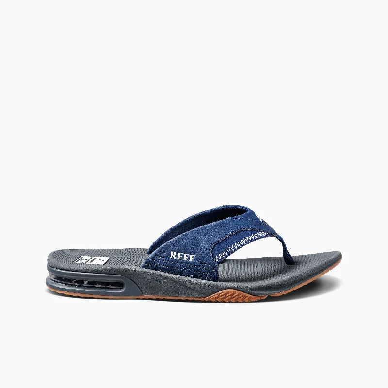 Men's sandals with a durable outer soleFanning