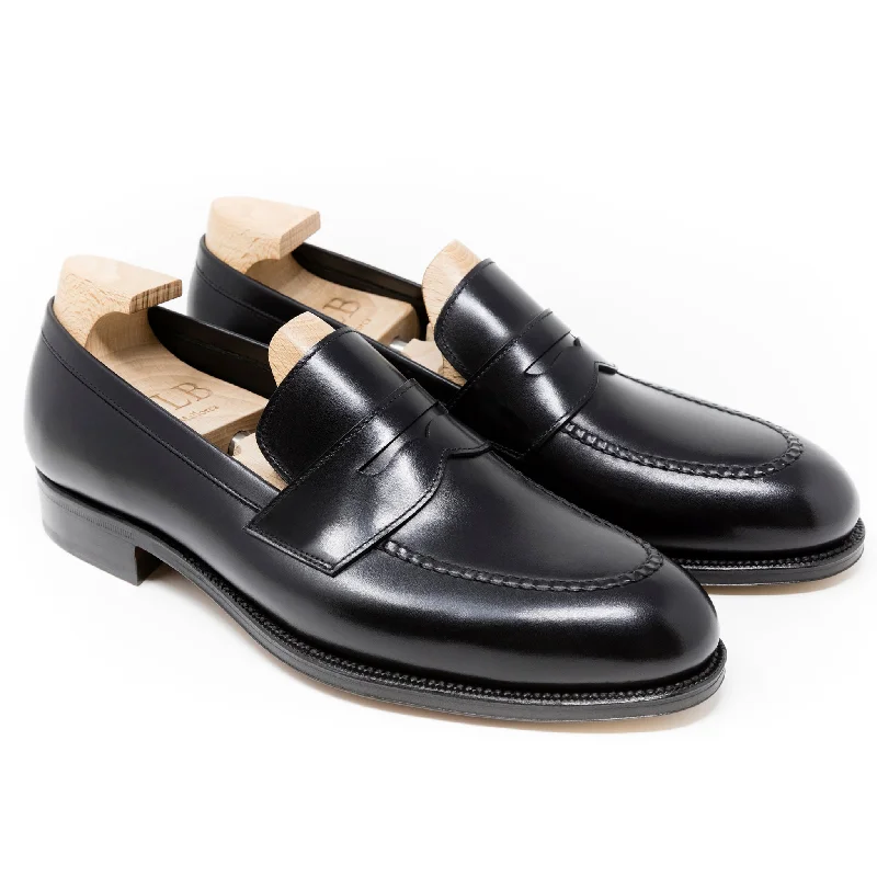 Men's loafers with a perforated leather upper for ventilationMARTIN