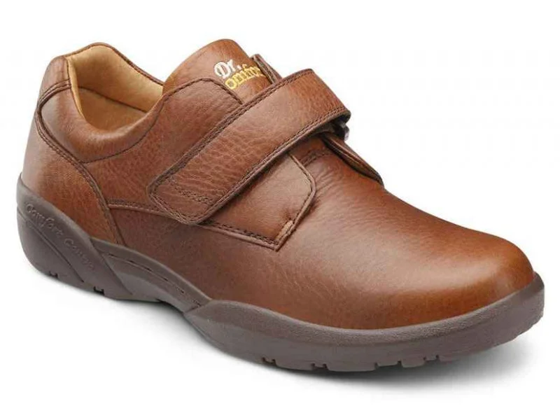 Men's sandals with a flexible sole for easy movementDr Comfort William - Men's Casual Shoe