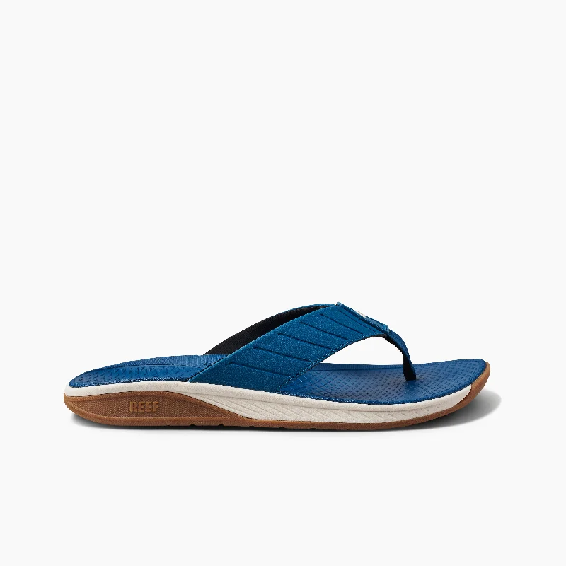 Men's sandals with a decorative buckle or charmThe Deckhand