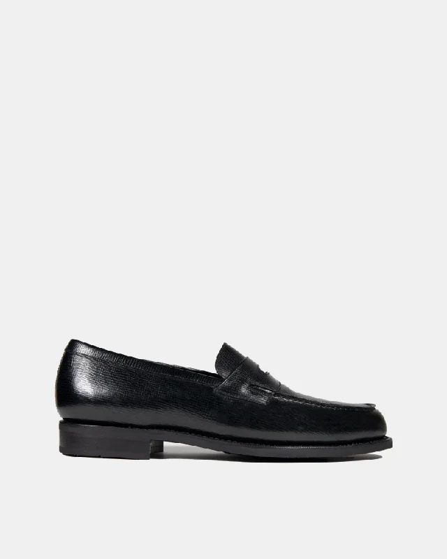 Men's loafers with a decorative buckleBlack Alcazar Loafer