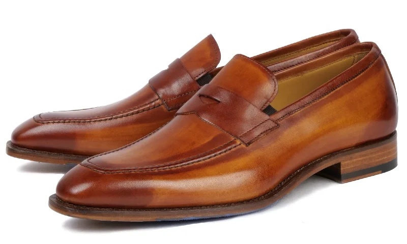 Suede men's loafers for a soft and luxurious feelHampton Penny Loafer Chestnut