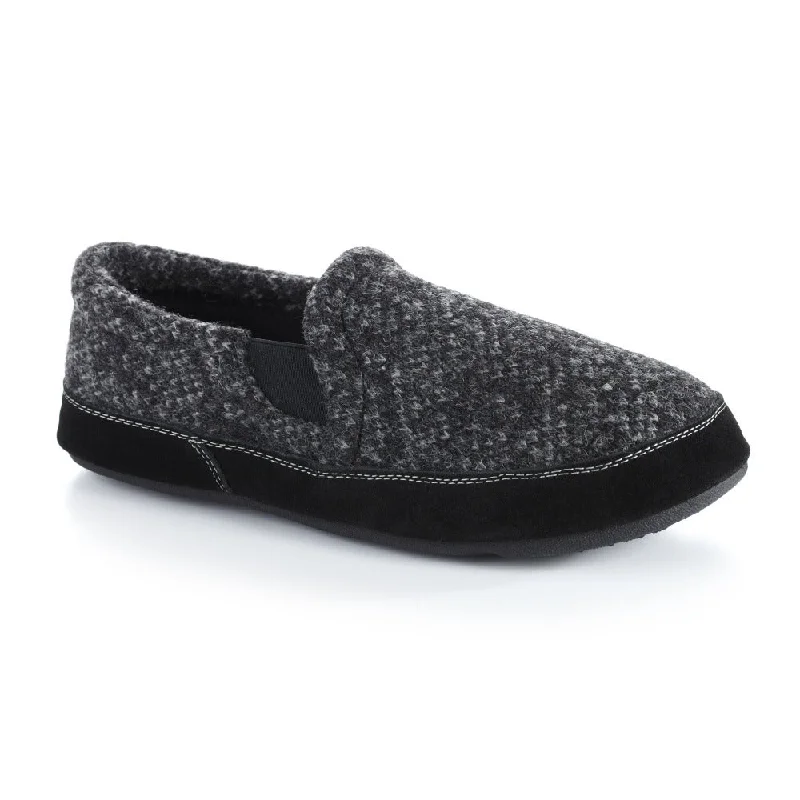 Men's slippers with a pointed toe for a stylish appearanceMen's Fave Gore Moc Slipper with Cloud Cushion® Comfort