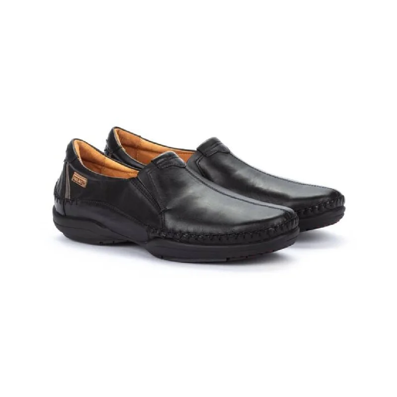 Men's loafers with a tassel front for a classic lookPikolinos Men's San Telmo M1D-6032 - Black