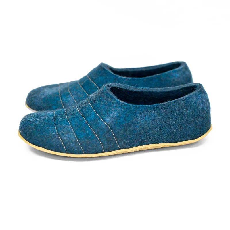 Men's slippers with a rubber sole for outdoor useMen's Classic Wool Slippers - Turquoise Mix