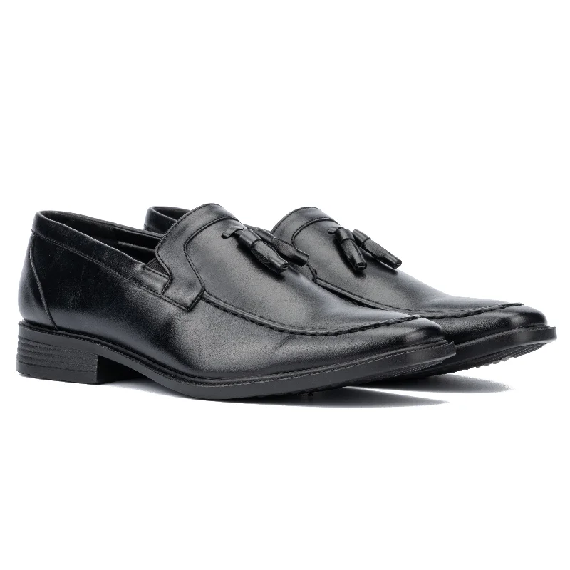 Men's loafers with a tassel front for a classic lookMen's Nando Loafers