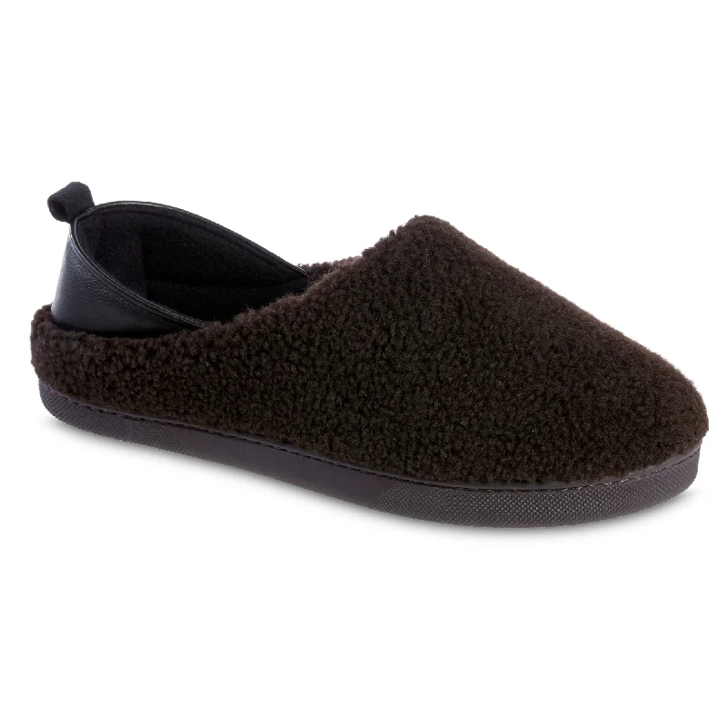 Men's slippers with a removable insole for cleaningMen's Garrett Closed Back Slippers With Berber and Memory Foam