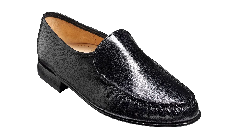 Men's loafers with a moc - toe designLaurence - Black Kid