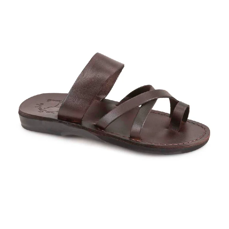 Men's sandals with a shock - absorbing insoleThe Good Shepherd - Leather Toe Loop Sandal | Brown