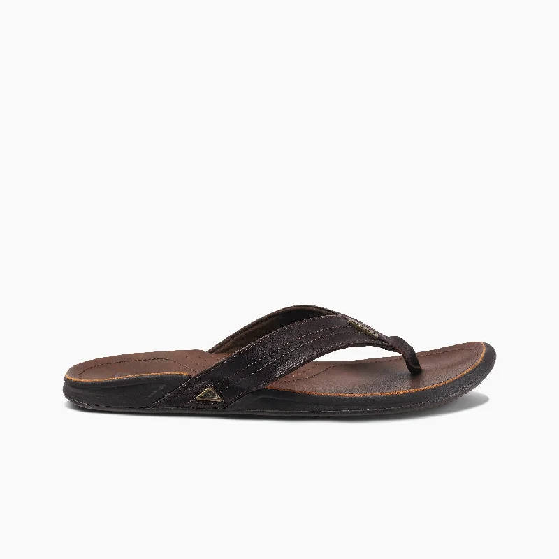 Men's sandals with a cushioned footbedReef J-Bay Iii