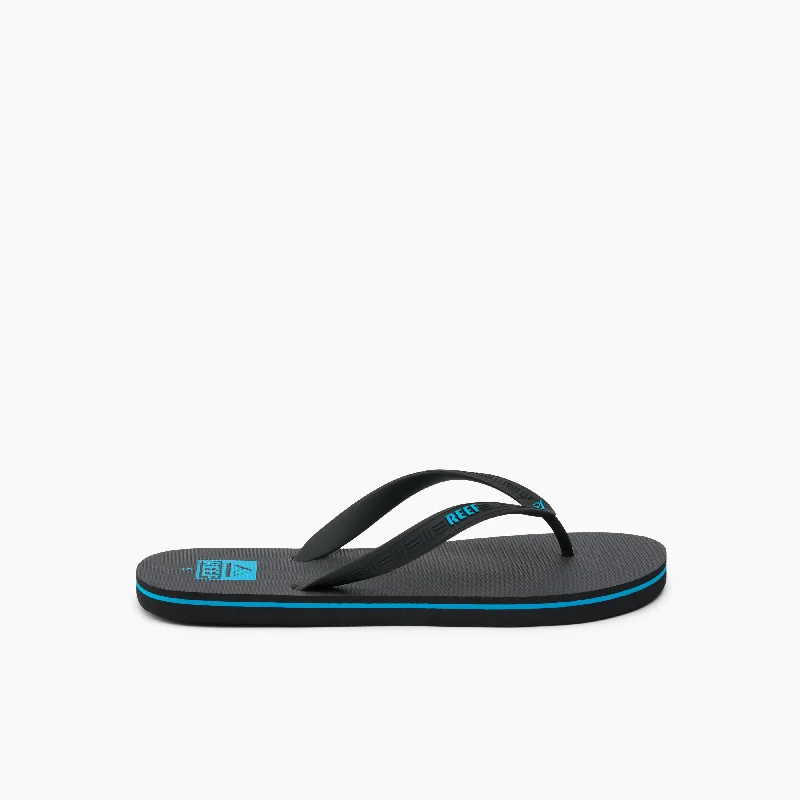 Men's sandals with a flexible sole for easy movementReef Seaside