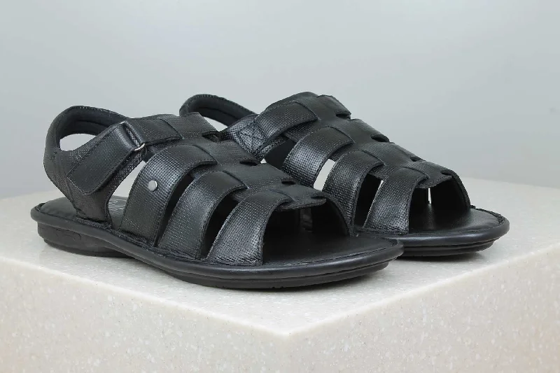 Men's sandals with a buckle closureVelcro Sandal -Black