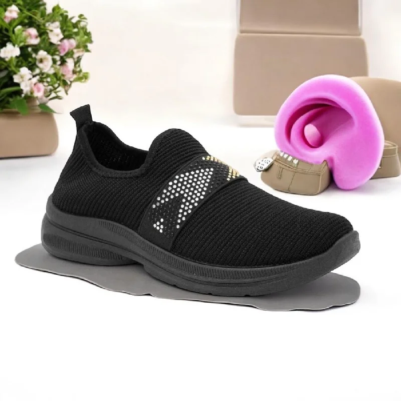 Men's waterproof hiking sneakers with a Gore - Tex liningPearl slip on