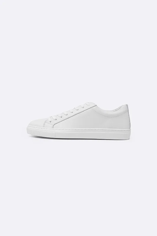 Men's sneaker collections based on popular cultureSLEEK LEATHER SNEAKERS