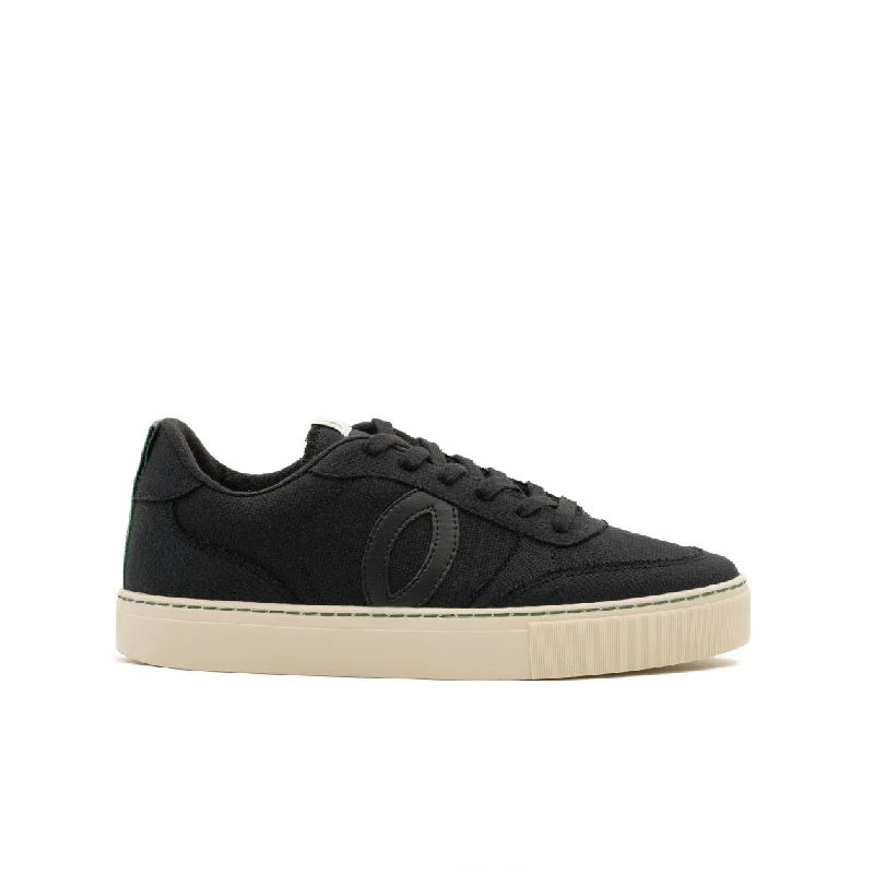 Men's retro - style sneakers inspired by the 80sVegan sneaker Black SON037