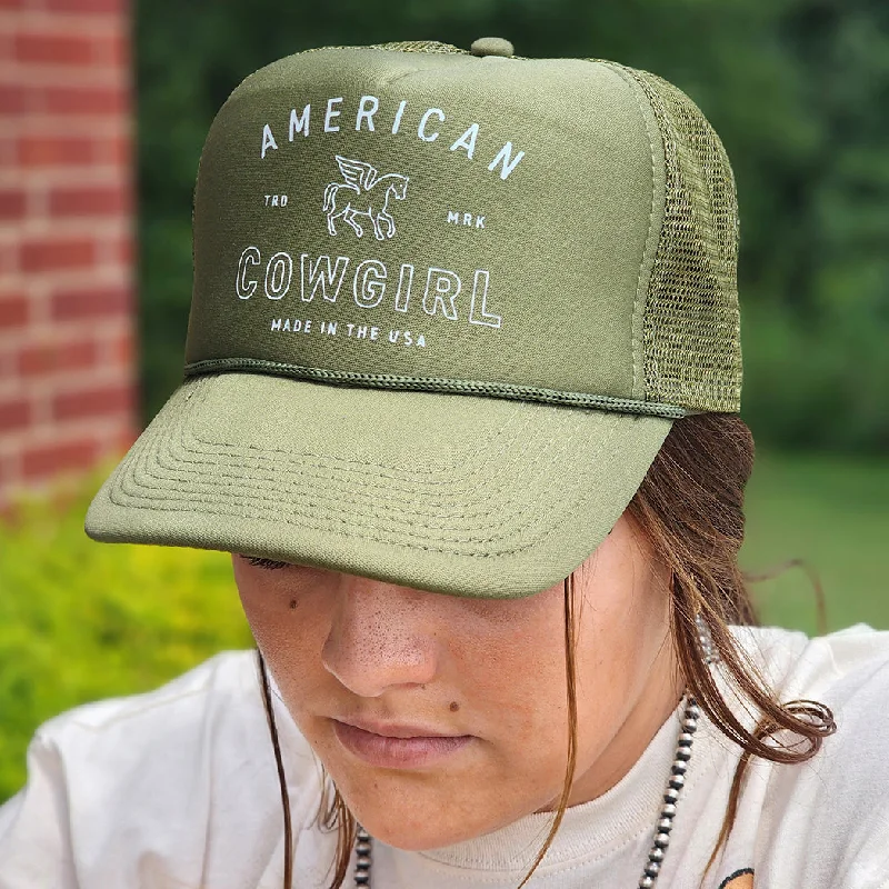 Men's western boots with a suede shaft and a leather soleGreen American Cowgirl Trucker Cap