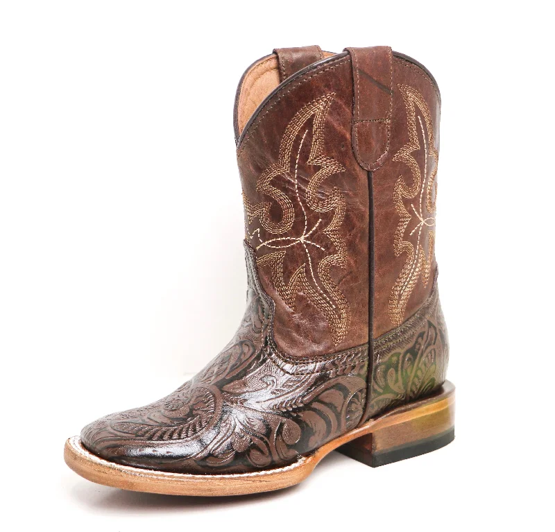 Men's western boots with a traditional western boot silhouette and a polished shineTanner Mark Tooled Children's Boot