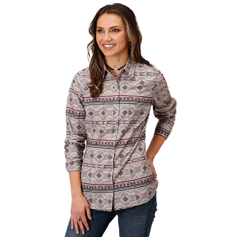 Men's western boots in a rich brown or black leatherRoper Women's Blanket Aztec Print Shirt